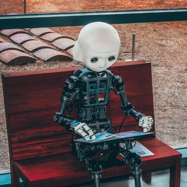 New type of surgical robot used to remove…