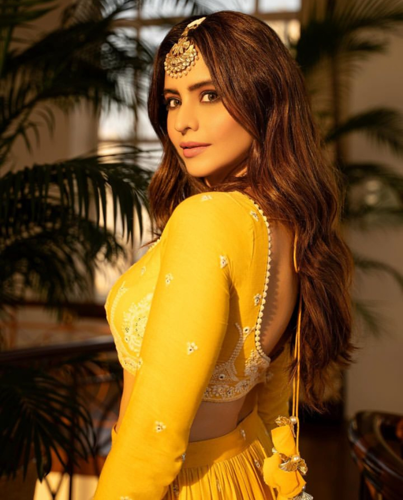 Aamna Sharif